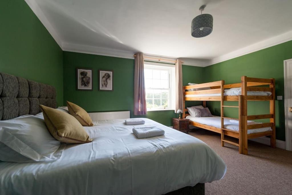 Firs Sleeps 15 Stunning Country House With Hot Tub Sudbourne Buitenkant foto