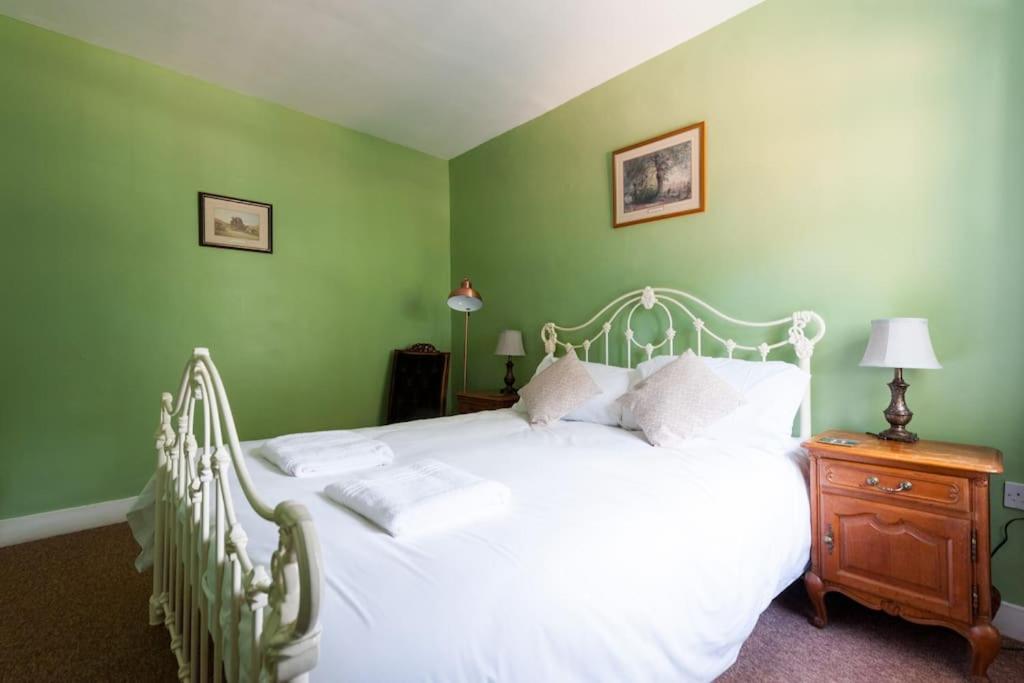 Firs Sleeps 15 Stunning Country House With Hot Tub Sudbourne Buitenkant foto