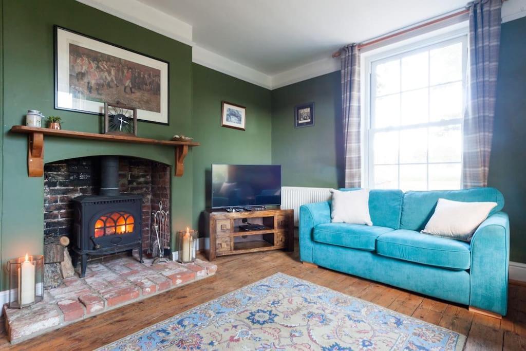 Firs Sleeps 15 Stunning Country House With Hot Tub Sudbourne Buitenkant foto