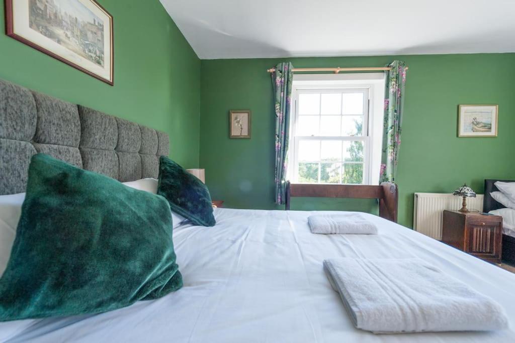 Firs Sleeps 15 Stunning Country House With Hot Tub Sudbourne Buitenkant foto